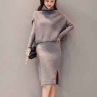 Set: Slit Long-sleeve Knit Dress + Turtleneck Vest