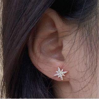 Non-matching Rhinestone Star Earring 1 Pair - Gold - One Size
