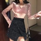 V-neck Long-sleeve T-shirt / High Waist A-line Skirt