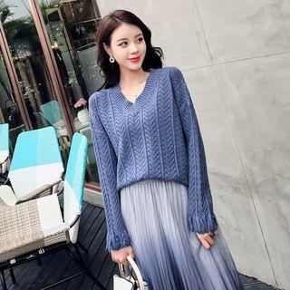 V-neck Sweater / Pleated Midi Skirt / Set