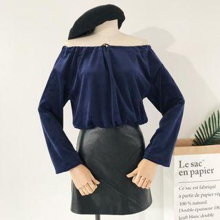 Long-sleeve Off-shoulder Velvet Top