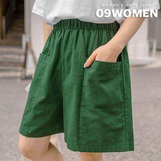 Plus Size Pocket-side Wide-leg Shorts