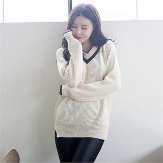 V-neck Contrast-trim Long Knit Top