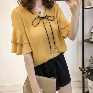 Short-sleeve V-neck Bow Top