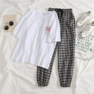 Set: Short-sleeve Cartoon Print T-shirt + Cropped Plaid Pants