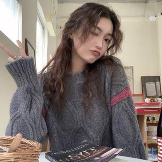 Long-sleeve Two-tone Cable-knit Sweater
