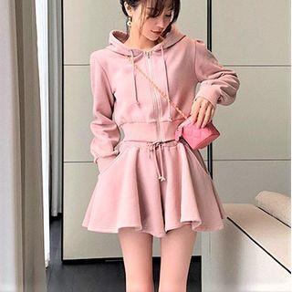 Set: Zip-up Hooded Jacket + Shorts