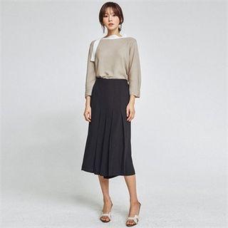 Tie-neck 3/4-sleeve Lightweight Knit Top
