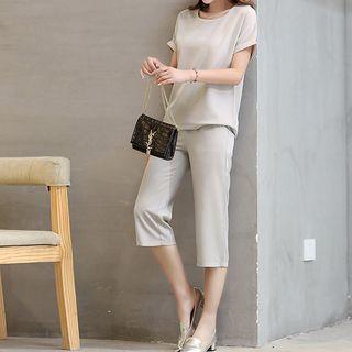 Set: Short-sleeve Top + Bermuda Shorts