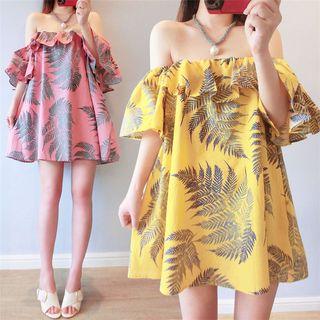 Off-shoulder Leaves Print A-line Dress