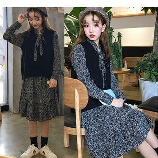 Knit Vest / Long-sleeve Floral A-line Midi Dress