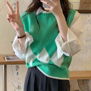 Two-tone Letter Embroidered Sweater Vest