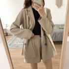 Set: Loose-fit Blazer + Shorts