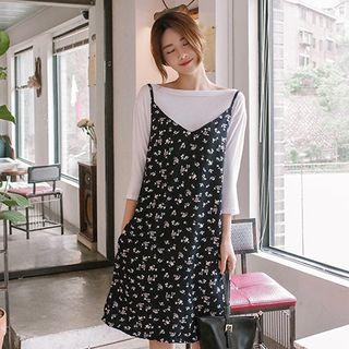 Spaghetti-strap Pocket-side Floral Dress