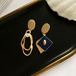 Non-matching Alloy Square & Hoop Dangle Earring