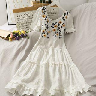Embroidered U-neck Midi Dress