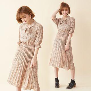 Floral Elbow-sleeve Pleated Midi Dress Khaki - One Size