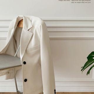 Pleated-back Band-hem Jacket