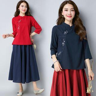 Floral Embroidered Stand Collar 3/4-sleeve Top