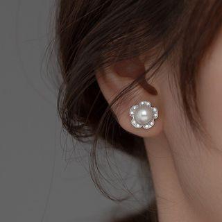Sterling Silver Faux Pearl Flower Stud Earring 1 Pair - S925 Silver - Silver - One Size