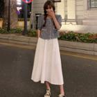 Puff-sleeve Gingham Blouse / Plain Midi A-line Skirt