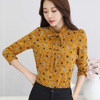Tie-neck Floral Ruffled Blouse