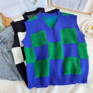 Checkerboard V-neck Loose Knit Vest