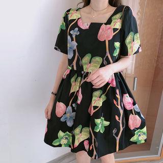 Square-neck Floral Print A-line Dress Black - One Size