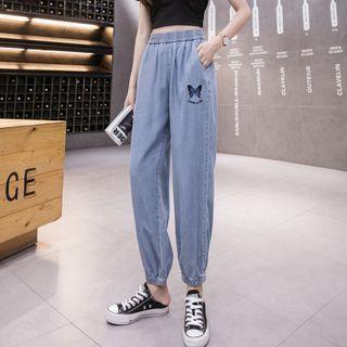 Butterfly Embroidered Tapered Cropped Jeans