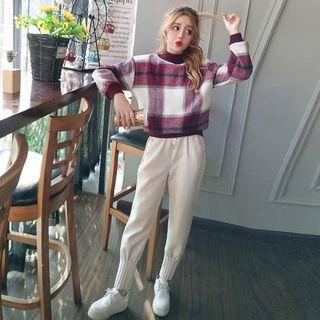 Set: Plaid Sweater + Knit Cropped Harem Pants