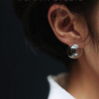 Light Bulb Stud Earring 1 Pair - Silver Stud - Transparent - One Size