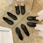Plain Block Heel Lace-up Shoes