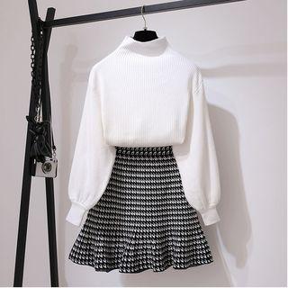 Set: Puff-sleeve Sweater + Patterned Mini A-line Skirt