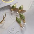 Faux Pearl Alloy Leaf Dangle Earring Clip On Earring - One Size