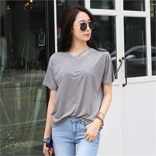 Strap-neckline Short-sleeve T-shirt