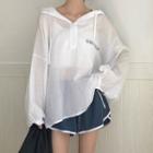 Long-sleeve Lettering Hooded Top / Contrast Trim Shorts