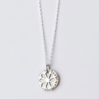 Sterling Silver Snowflake Pendant Necklace