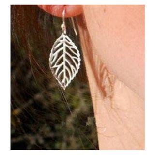 Cutout Leaf Drop Earrings