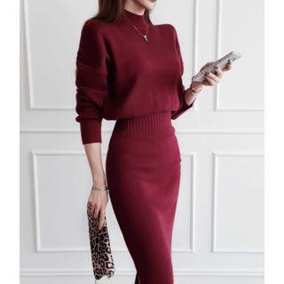 Round-neck Gathered-waist Knit Dress