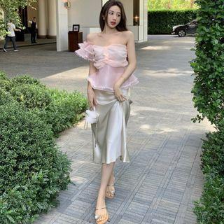 Off-shoulder Peplum Blouse / Midi A-line Skirt