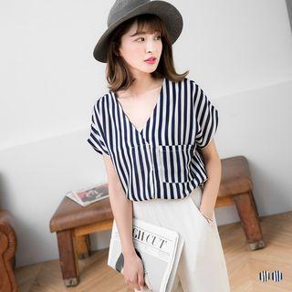 Short-sleeve V-neck Striped Top Black White - 3l