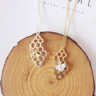 Alloy Beehive Pendant Necklace