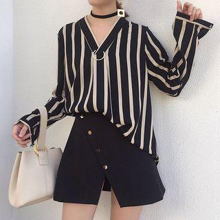 Striped V-neck Shirt / Plain A-line Skirt
