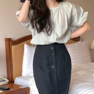 Puff-sleeve Blouse / Midi A-line Skrit
