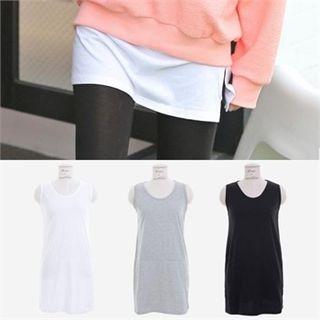 Sleeveless Slit-hem Long T-shirt