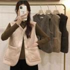 Mock-turtleneck Long-sleeve T-shirt / Buttoned Vest