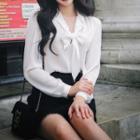 V-neck Bow-tie Long-sleeve Shirt