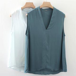 Sleeveless V-neck Plain Chiffon Blouse