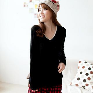 Contrast-trim Cable-knit Sweater