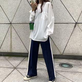 Pocket Detail Oversize Long-sleeve T-shirt / Striped Wide-leg Pants